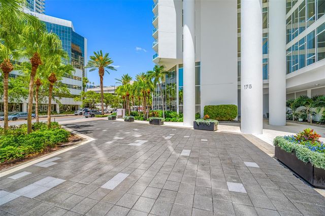 175 1ST STREET S 1204, St Petersburg, FL 33701