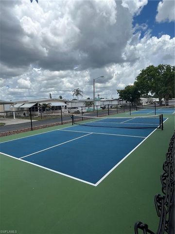 75 Hacienda BLVD, Fort Myers, FL 33905