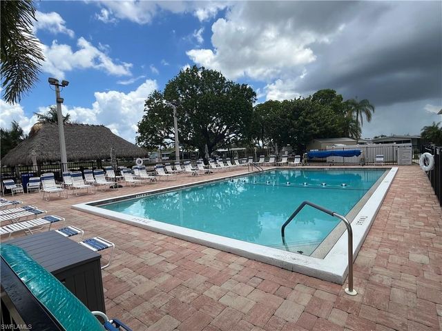 75 Hacienda BLVD, Fort Myers, FL 33905