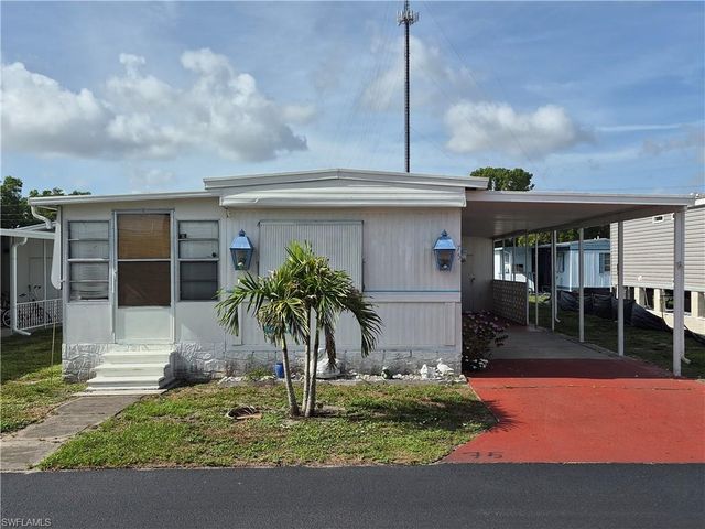 75 Hacienda BLVD, Fort Myers, FL 33905