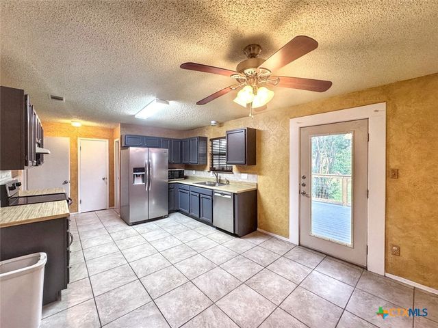 501 Ridge Drive, San Marcos, TX 78666