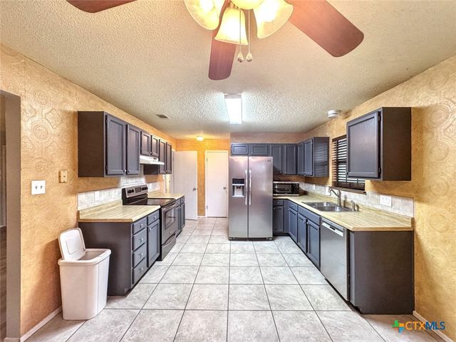 501 Ridge Drive, San Marcos, TX 78666