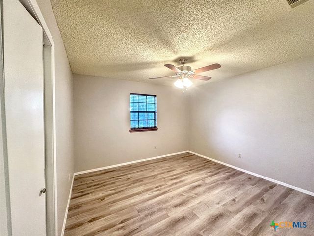 501 Ridge Drive, San Marcos, TX 78666