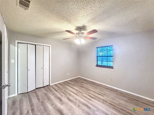 501 Ridge Drive, San Marcos, TX 78666