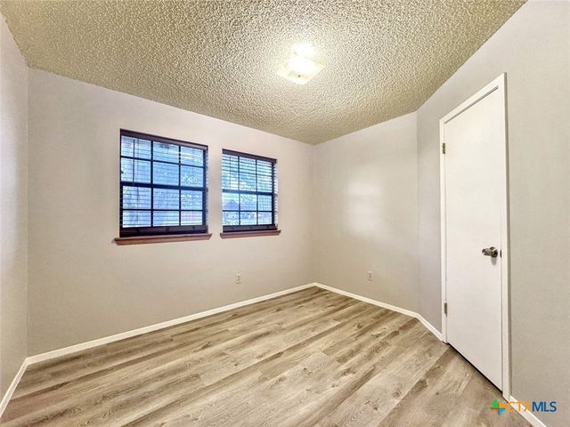 501 Ridge Drive, San Marcos, TX 78666