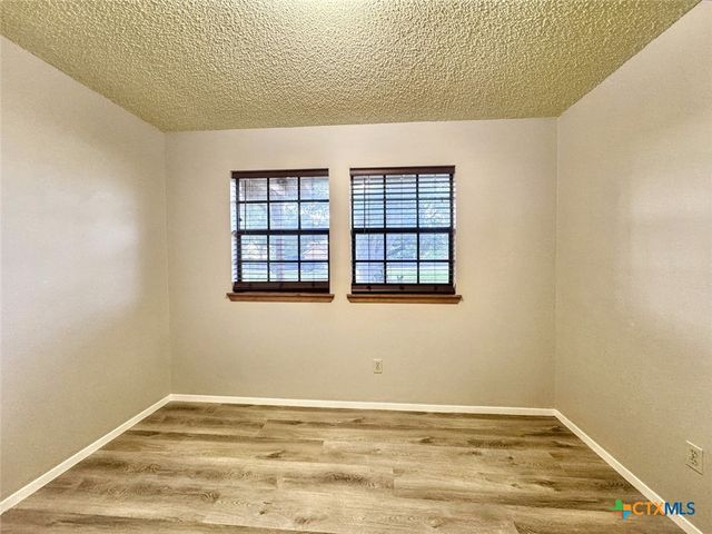 501 Ridge Drive, San Marcos, TX 78666