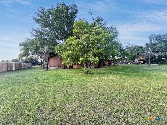 501 Ridge Drive, San Marcos, TX 78666