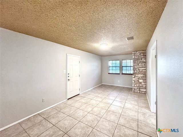 501 Ridge Drive, San Marcos, TX 78666