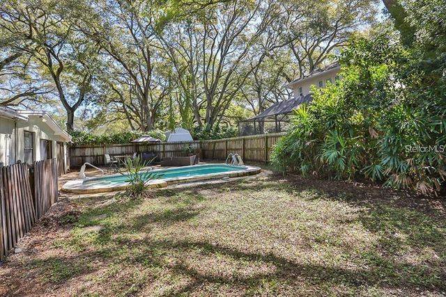 3214 W COACHMAN AVENUE, Tampa, FL 33611