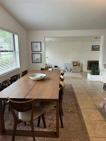 3214 W COACHMAN AVENUE, Tampa, FL 33611