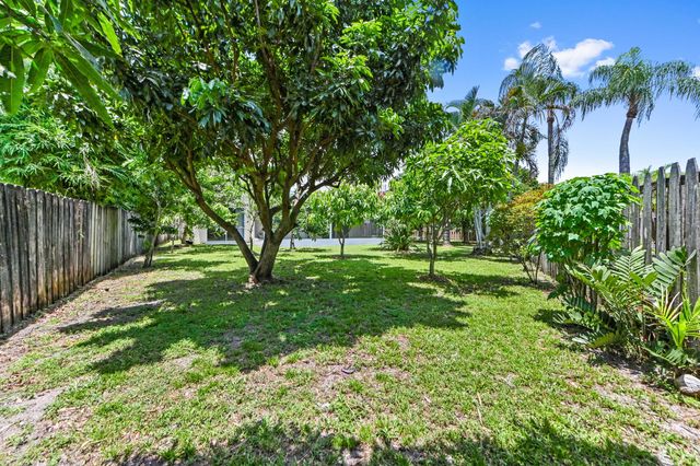 7570 PRESCOTT Lane, Lake Worth, FL 33467