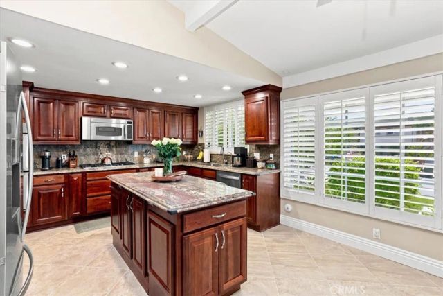761 Sturbridge, La Habra, CA 90631