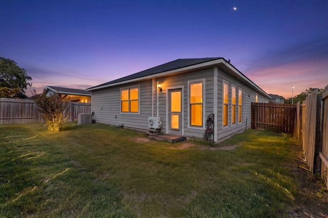 1423 Barrel Drive, Dallas, TX 75253