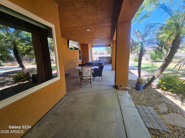 5118 W WINSTON Drive, Laveen, AZ 85339