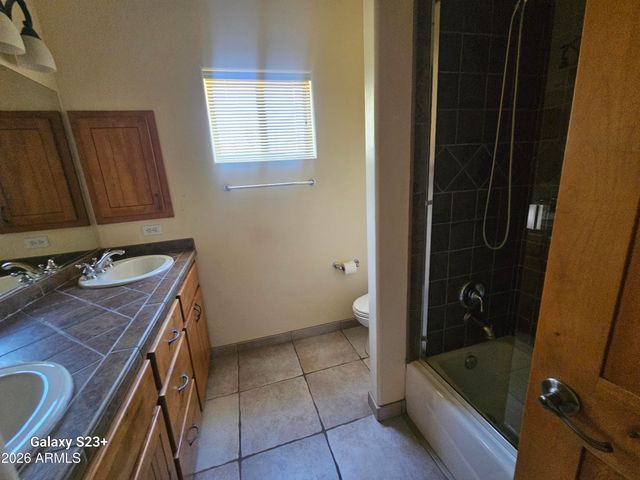 5118 W WINSTON Drive, Laveen, AZ 85339