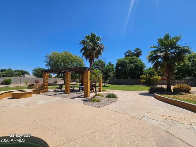 5118 W WINSTON Drive, Laveen, AZ 85339