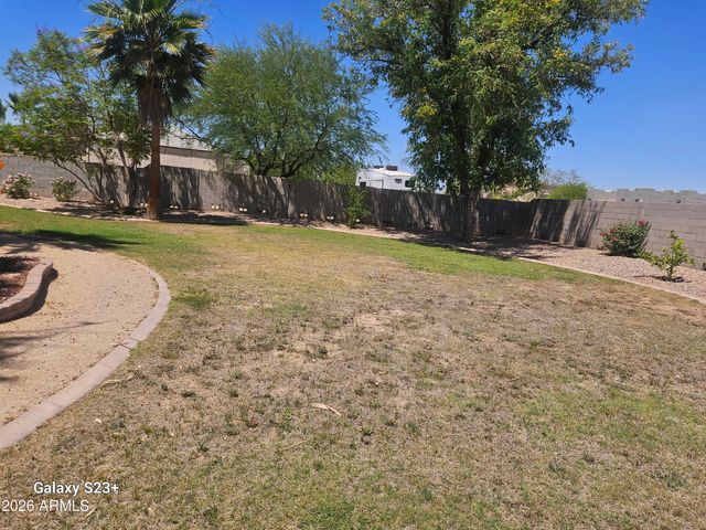 5118 W WINSTON Drive, Laveen, AZ 85339