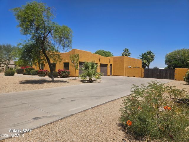 5118 W WINSTON Drive, Laveen, AZ 85339