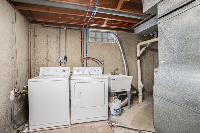 3805 Borgess Drive, Kalamazoo, MI 49048