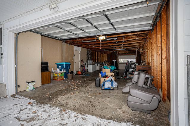 3805 Borgess Drive, Kalamazoo, MI 49048