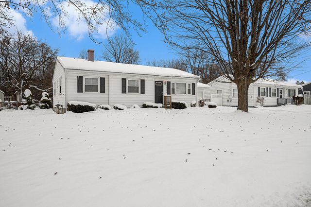 3805 Borgess Drive, Kalamazoo, MI 49048