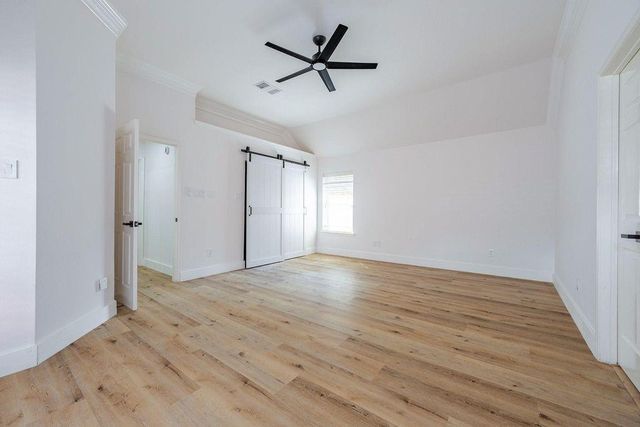 3311 Richland Dr, Sugar Land, TX 77478