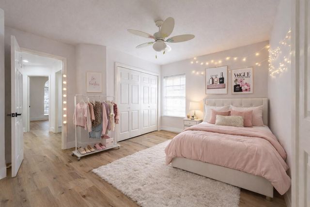 3311 Richland Dr, Sugar Land, TX 77478