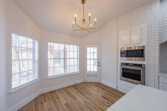 3311 Richland Dr, Sugar Land, TX 77478