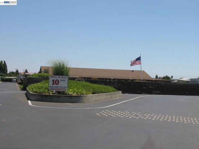 1200 W Winton Ave 90, Hayward, CA 94545