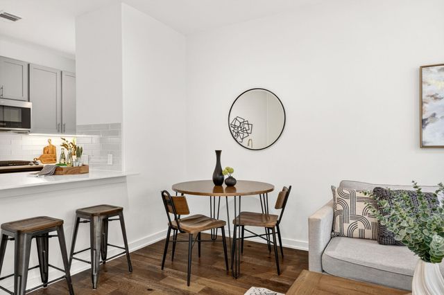 6800 Menchaca RD 13, Austin, TX 78745