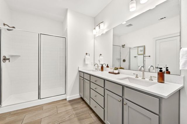 6800 Menchaca RD 13, Austin, TX 78745