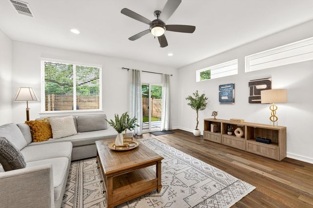 6800 Menchaca RD 13, Austin, TX 78745