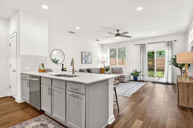 6800 Menchaca RD 13, Austin, TX 78745