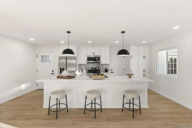 7346 Hightree, San Diego, CA 92114