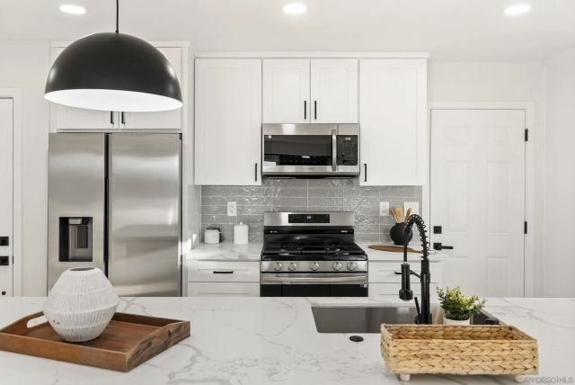 7346 Hightree, San Diego, CA 92114