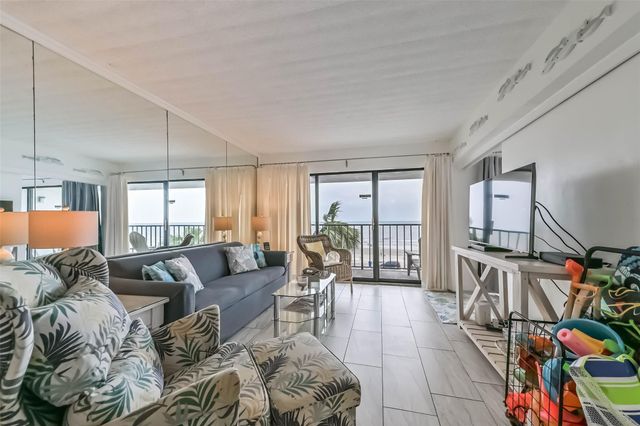 7310 Seawall Boulevard 404, Galveston, TX 77551