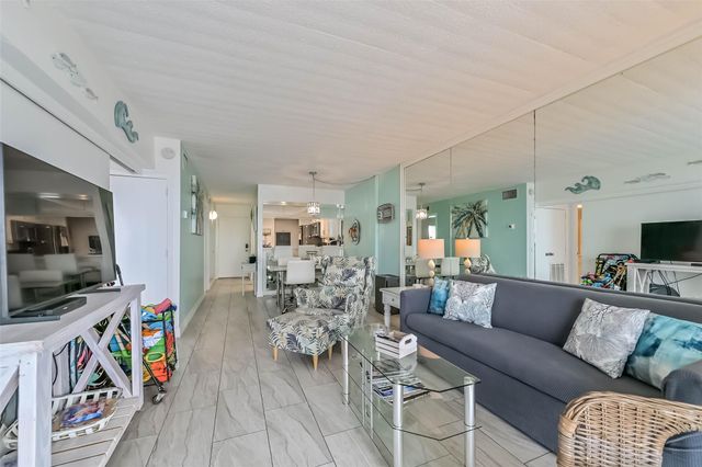 7310 Seawall Boulevard 404, Galveston, TX 77551