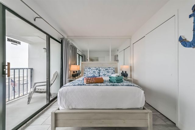 7310 Seawall Boulevard 404, Galveston, TX 77551