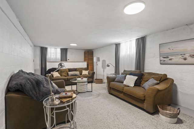 3174 Plymouth Place, Columbus, OH 43213