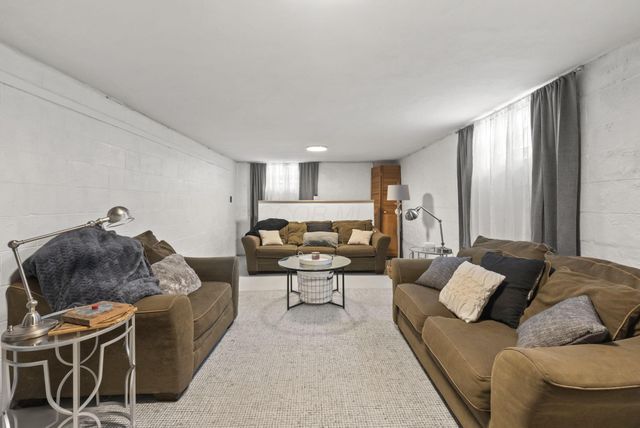 3174 Plymouth Place, Columbus, OH 43213