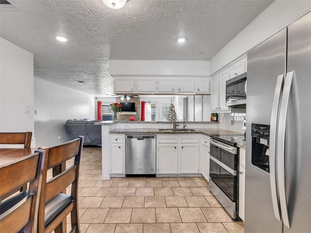 2201 Georgetown Street, Katy, TX 77493