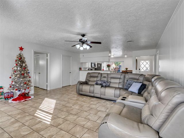 2201 Georgetown Street, Katy, TX 77493