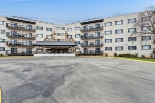 6700 S Brainard Avenue 225, Countryside, IL 60525