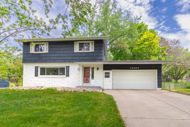 16404 Temple Drive S, Minnetonka, MN 55345