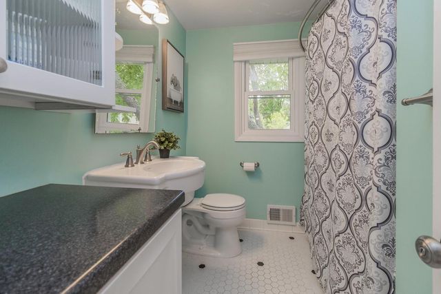 16404 Temple Drive S, Minnetonka, MN 55345