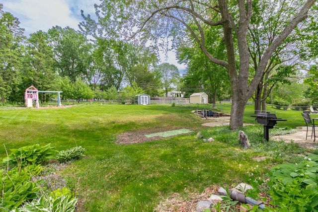 16404 Temple Drive S, Minnetonka, MN 55345