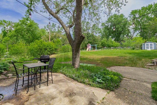 16404 Temple Drive S, Minnetonka, MN 55345