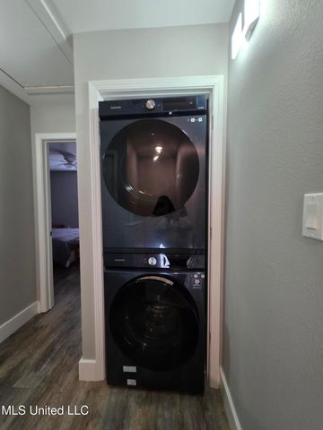 107 E Orchard Loop, 107, D'iberville, MS 39540