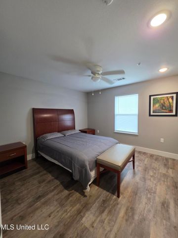 107 E Orchard Loop, 107, D'iberville, MS 39540