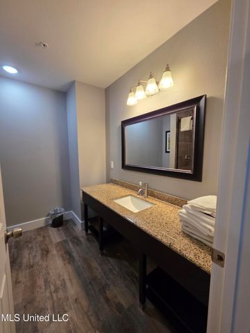 107 E Orchard Loop, 107, D'iberville, MS 39540